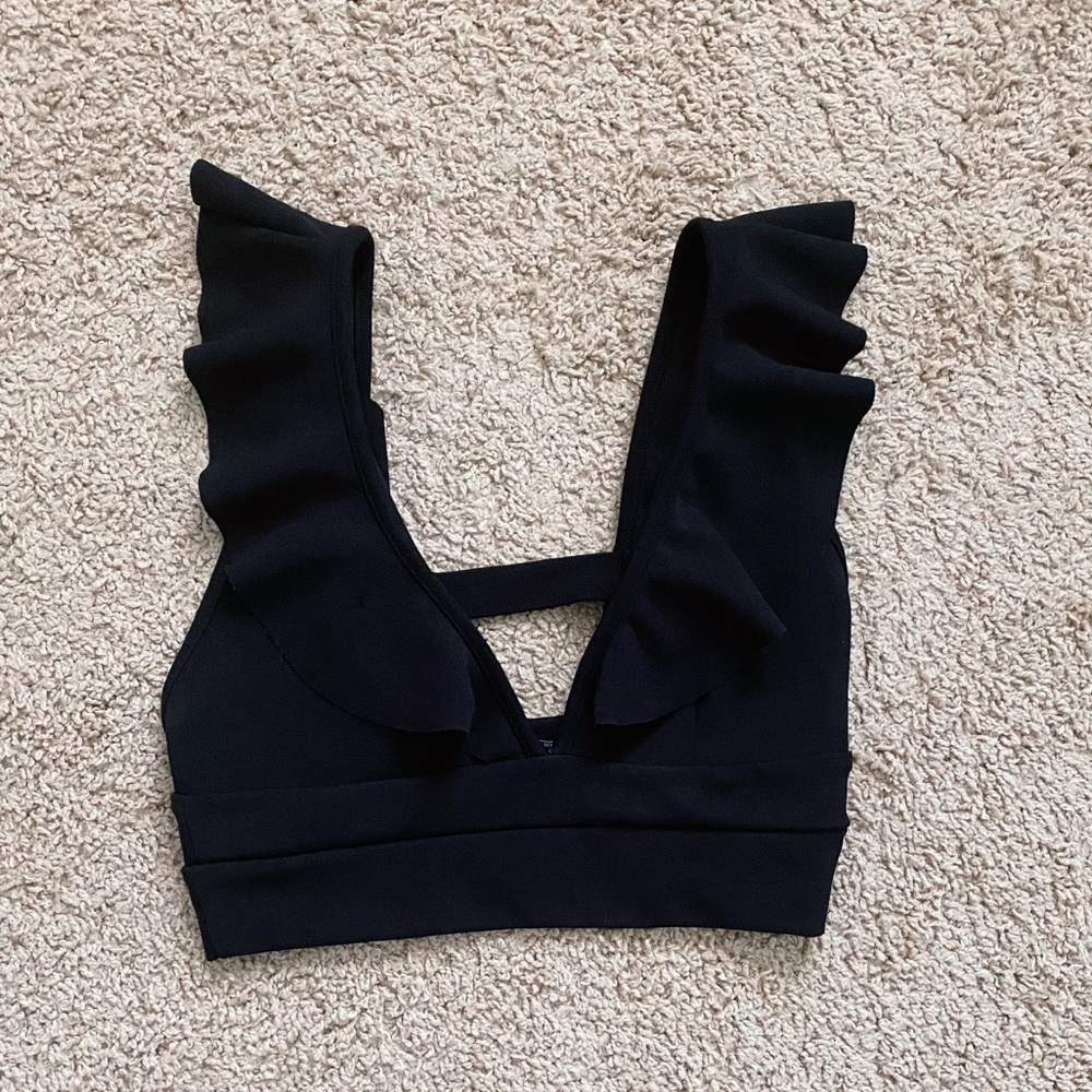 PrettyLittleThing Crop Top - Picture 2 of 4